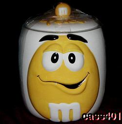 0226yellowmmcandyjar1.jpg