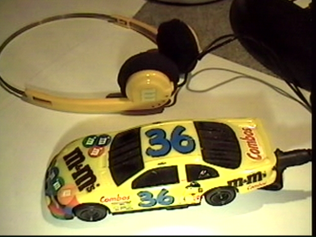 64radio.jpg
